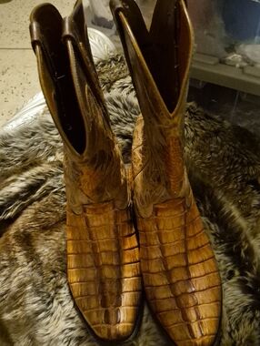 Brown Crocodile-Pattern Leather Cowboy Boots